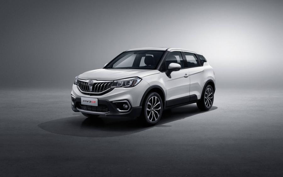  Brilliance V3 S 2017 года  (фото 1 из 16)